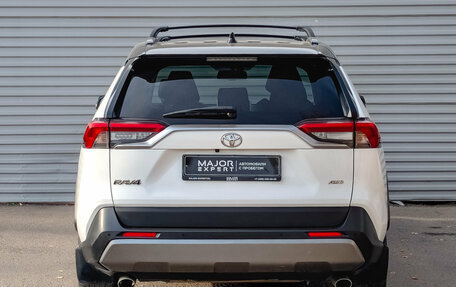 Toyota RAV4, 2019 год, 2 800 000 рублей, 6 фотография