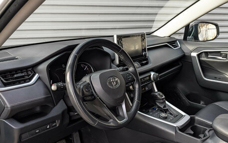 Toyota RAV4, 2019 год, 2 800 000 рублей, 15 фотография
