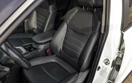 Toyota RAV4, 2019 год, 2 800 000 рублей, 20 фотография