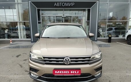 Volkswagen Tiguan II, 2017 год, 2 150 000 рублей, 2 фотография