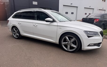 Skoda Superb III рестайлинг, 2018 год, 3 100 000 рублей, 2 фотография