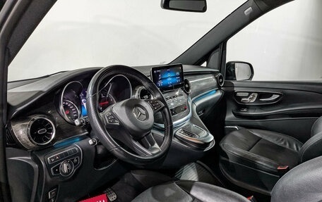 Mercedes-Benz V-Класс, 2021 год, 5 500 000 рублей, 15 фотография