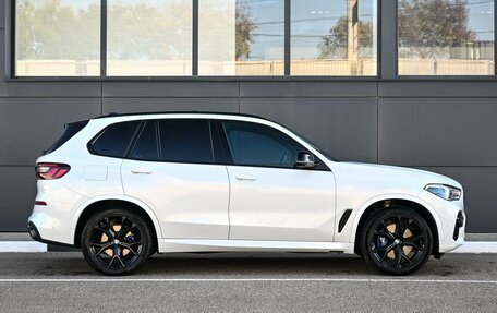 BMW X5, 2022 год, 9 450 000 рублей, 5 фотография