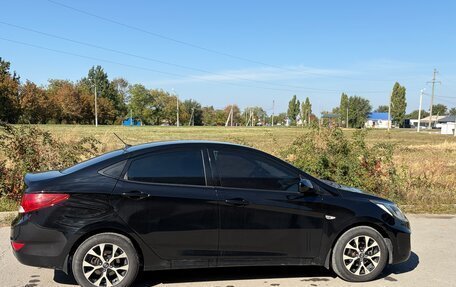Hyundai Solaris II рестайлинг, 2014 год, 700 000 рублей, 10 фотография