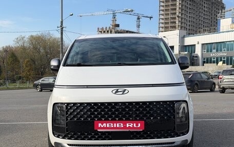 Hyundai Staria, 2021 год, 4 999 999 рублей, 2 фотография