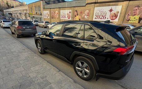Toyota RAV4, 2019 год, 2 750 000 рублей, 4 фотография