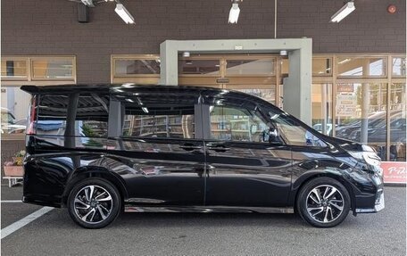 Honda Stepwgn IV рестайлинг, 2020 год, 1 830 000 рублей, 4 фотография