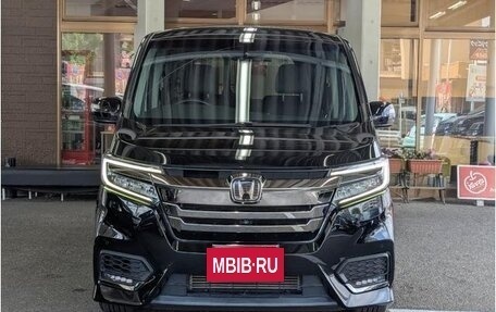 Honda Stepwgn IV рестайлинг, 2020 год, 1 830 000 рублей, 2 фотография