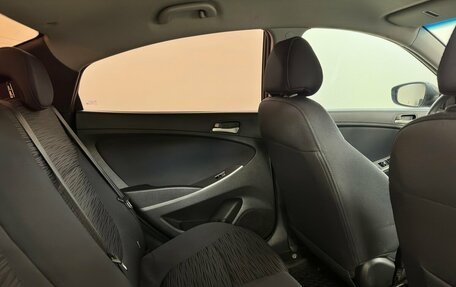 Hyundai Solaris II рестайлинг, 2016 год, 900 000 рублей, 11 фотография