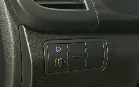 Hyundai Solaris II рестайлинг, 2016 год, 900 000 рублей, 8 фотография