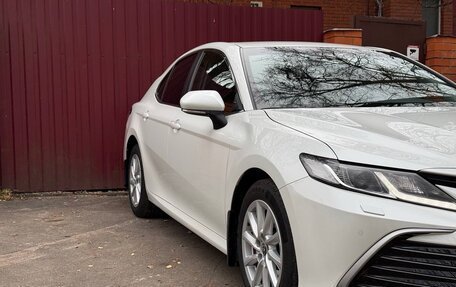 Toyota Camry, 2021 год, 3 000 000 рублей, 7 фотография