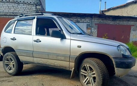 Chevrolet Niva I рестайлинг, 2005 год, 265 000 рублей, 2 фотография