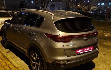 KIA Sportage IV рестайлинг, 2019 год, 2 450 000 рублей, 3 фотография