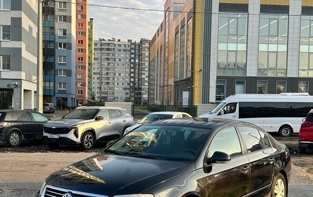 Volkswagen Passat B6, 2008 год, 620 000 рублей, 2 фотография