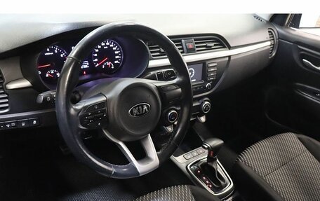 KIA Rio IV, 2018 год, 1 337 000 рублей, 6 фотография