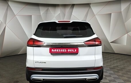 Geely Atlas, 2022 год, 1 793 000 рублей, 8 фотография