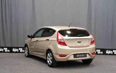 Hyundai Solaris II рестайлинг, 2012 год, 669 000 рублей, 5 фотография