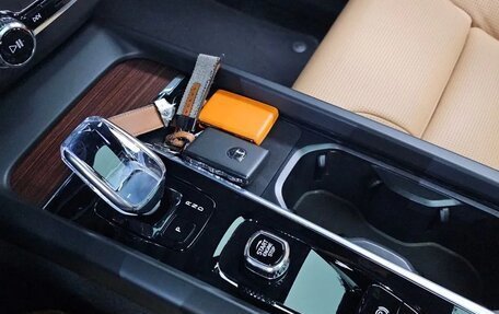 Volvo XC60 II, 2025 год, 6 048 880 рублей, 12 фотография