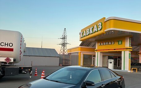 Toyota Camry, 2016 год, 1 740 000 рублей, 2 фотография