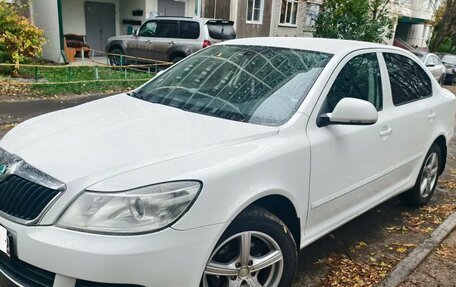 Skoda Octavia, 2011 год, 940 000 рублей, 2 фотография