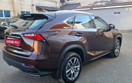 Lexus NX I, 2016 год, 2 350 000 рублей, 4 фотография