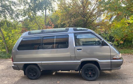 Toyota Town Ace III, 1990 год, 750 000 рублей, 2 фотография