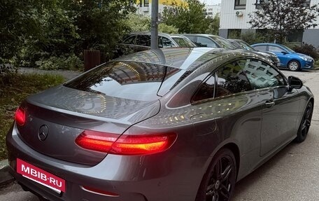 Mercedes-Benz E-Класс, 2018 год, 3 800 000 рублей, 3 фотография
