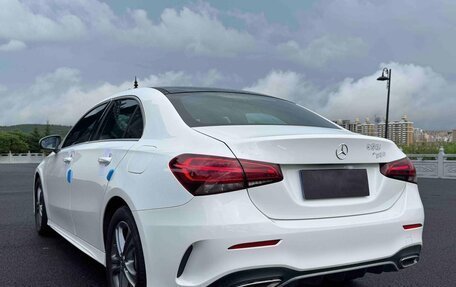 Mercedes-Benz A-Класс, 2023 год, 1 965 000 рублей, 4 фотография