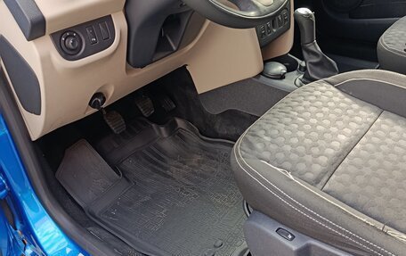 Renault Logan II, 2015 год, 550 000 рублей, 4 фотография
