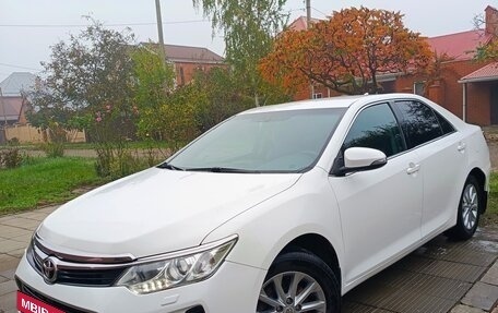 Toyota Camry, 2017 год, 2 280 000 рублей, 3 фотография
