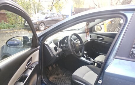 Chevrolet Cruze II, 2012 год, 700 000 рублей, 6 фотография