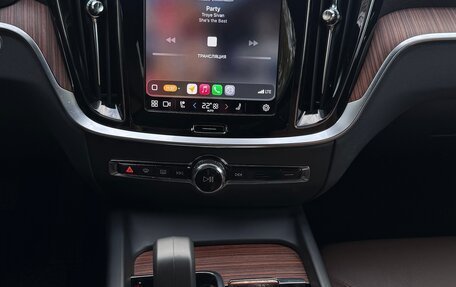 Volvo V60 Cross Country II, 2025 год, 4 899 000 рублей, 7 фотография
