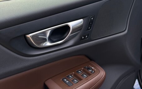 Volvo V60 Cross Country II, 2025 год, 4 899 000 рублей, 10 фотография