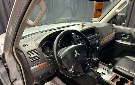 Mitsubishi Pajero IV рестайлинг 2, 2008 год, 1 849 000 рублей, 11 фотография