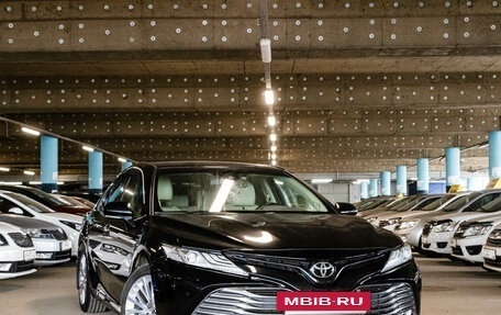 Toyota Camry, 2018 год, 2 288 000 рублей, 2 фотография