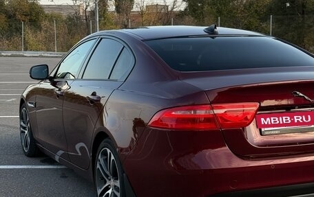 Jaguar XE I рестайлинг, 2015 год, 1 750 000 рублей, 11 фотография