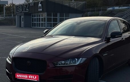 Jaguar XE I рестайлинг, 2015 год, 1 750 000 рублей, 4 фотография