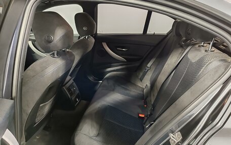 BMW 3 серия, 2015 год, 1 975 000 рублей, 10 фотография