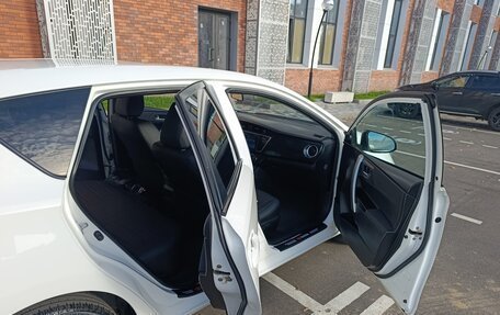 Toyota Auris II, 2013 год, 980 000 рублей, 4 фотография