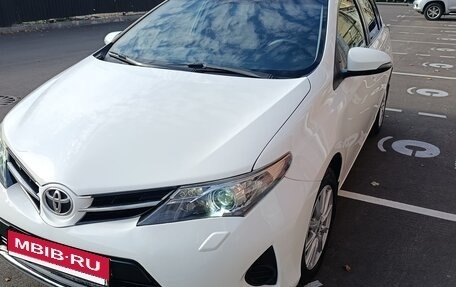 Toyota Auris II, 2013 год, 980 000 рублей, 6 фотография