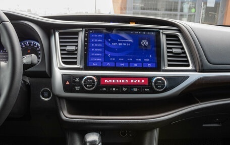 Toyota Highlander III, 2014 год, 2 496 000 рублей, 7 фотография