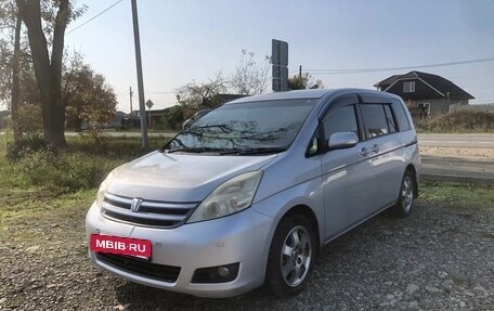 Toyota ISis I, 2007 год, 930 000 рублей, 2 фотография