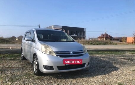 Toyota ISis I, 2007 год, 930 000 рублей, 3 фотография