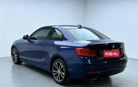 BMW 2 серия F22, 2018 год, 1 500 000 рублей, 4 фотография