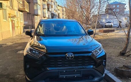 Toyota RAV4, 2025 год, 3 450 000 рублей, 2 фотография