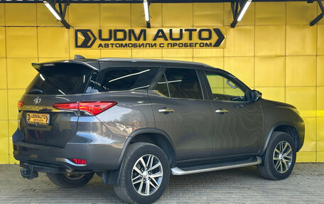 Toyota Fortuner II, 2019 год, 3 490 000 рублей, 4 фотография