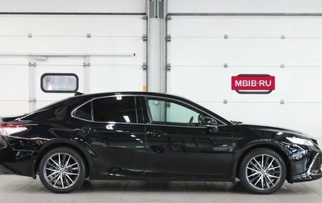 Toyota Camry, 2021 год, 3 257 000 рублей, 4 фотография
