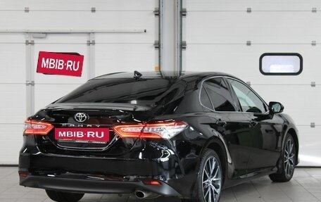 Toyota Camry, 2021 год, 3 257 000 рублей, 5 фотография