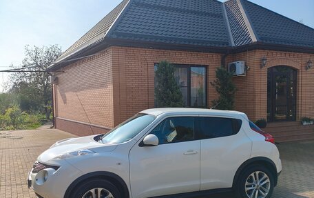Nissan Juke II, 2013 год, 980 000 рублей, 2 фотография