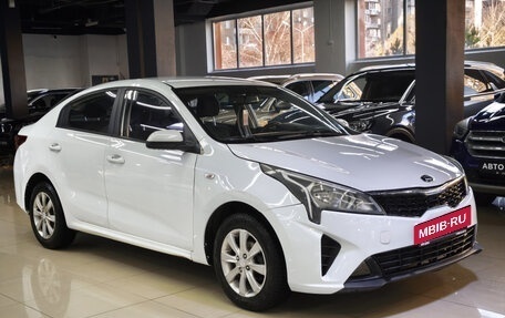 KIA Rio IV, 2020 год, 990 000 рублей, 3 фотография